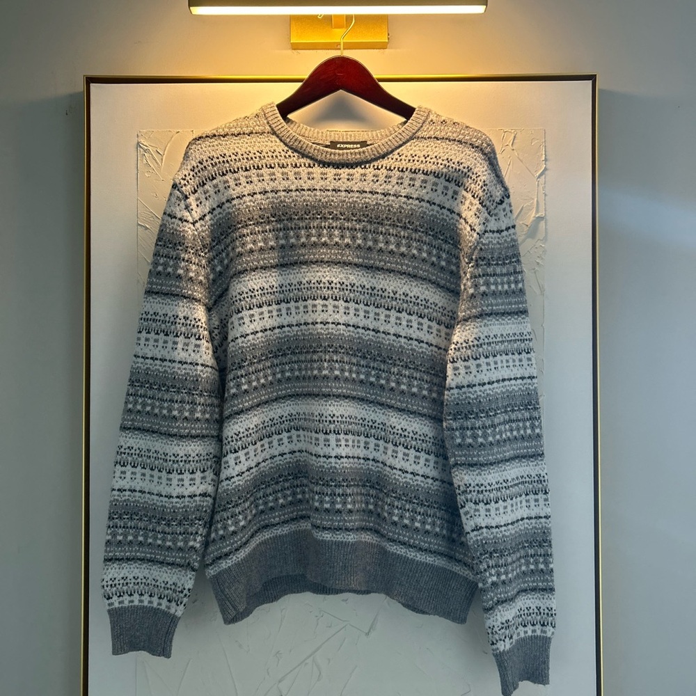 Express Charcoal and Light Gray Knit Pullover